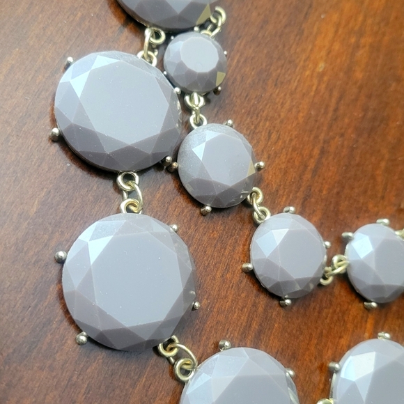 |H&M Jewelry | Chunky Elegant Necklace| - Picture 3 of 3